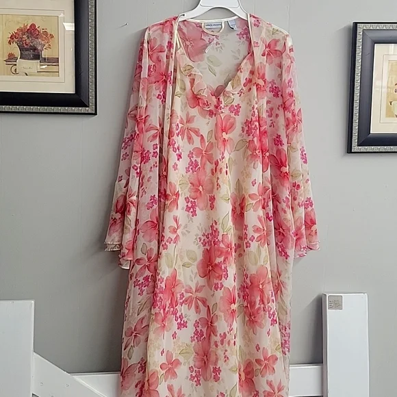 Valerie Stevens Intimates Sleepwear Vintage Valerie Stevens